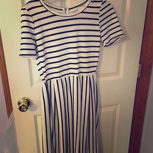 Lularoe Amelia dress